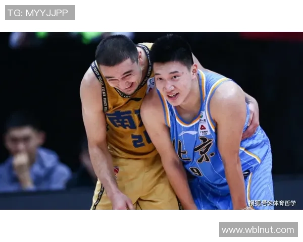 南京篮球队在冠军赛积分榜上以57分稳居第一名展现强劲实力