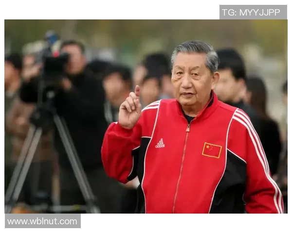 中国足球明星离世引发球迷哀悼追忆其辉煌职业生涯与贡献 中国足球明星离世引发球迷哀悼追忆其辉煌职业生涯与贡献